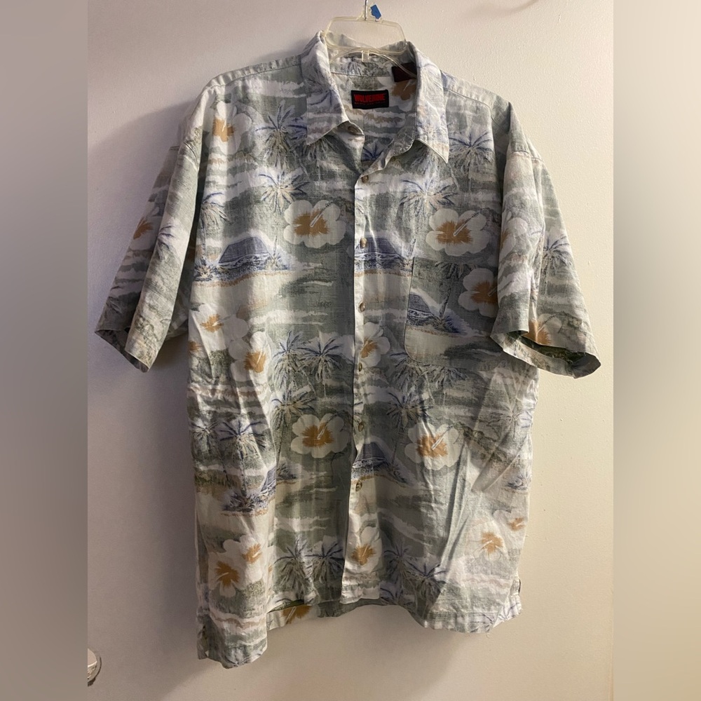 Mens Button Up Shirt L Large Camaro SS White Red Cars Auto Clearwater Outftters